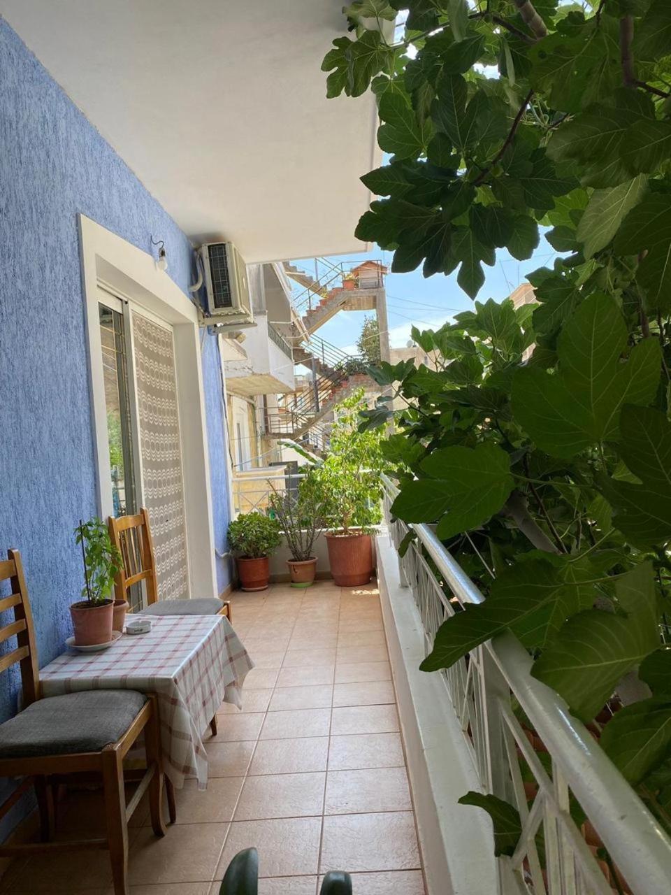 Tulipani Apartments Near Port Sarandë エクステリア 写真